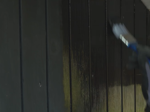 Måla om träfasaden